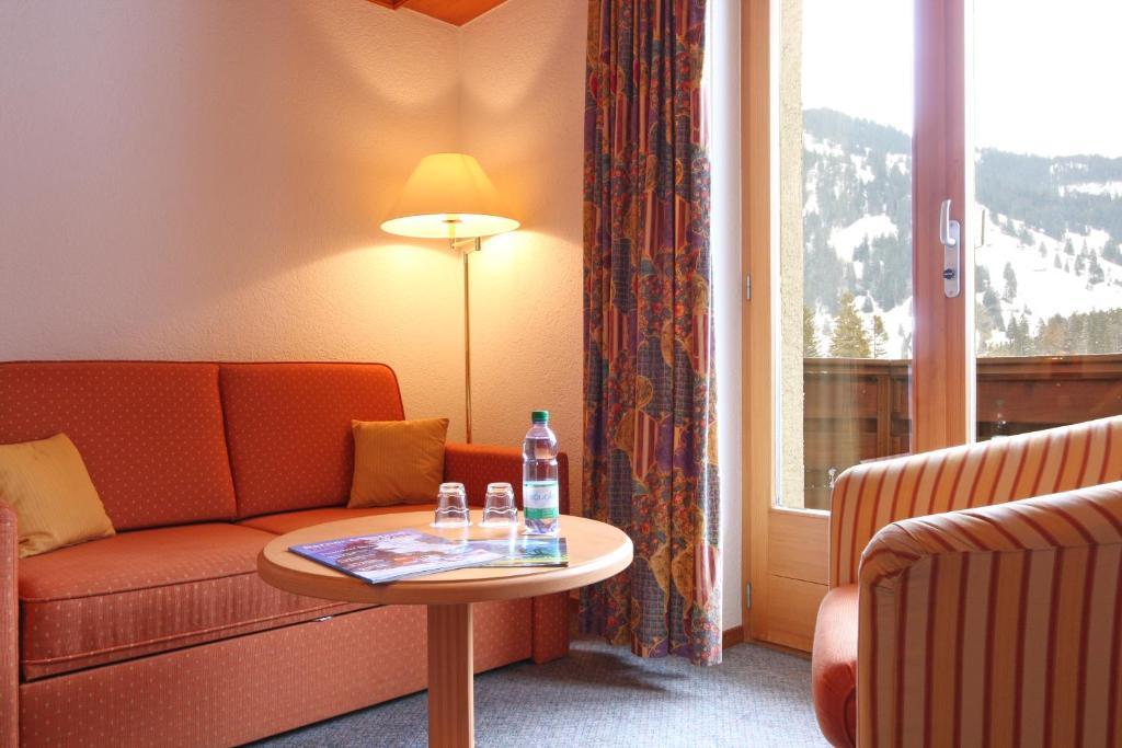 Bernerhof Swiss Quality Hotel Kandersteg Room photo